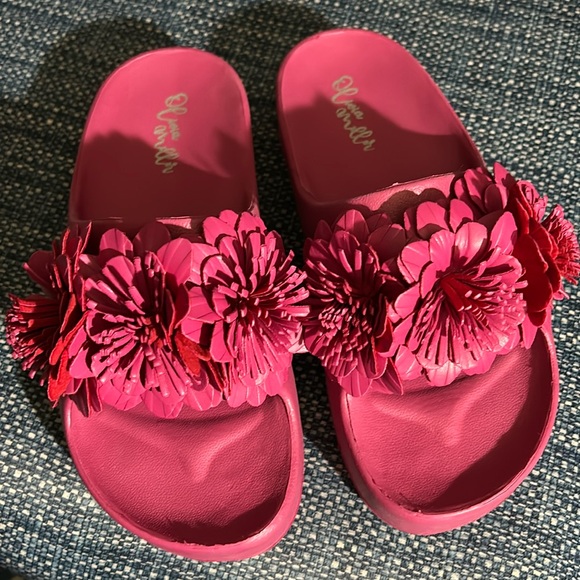 Olivia Miller flower slides size 8 - Picture 1 of 5